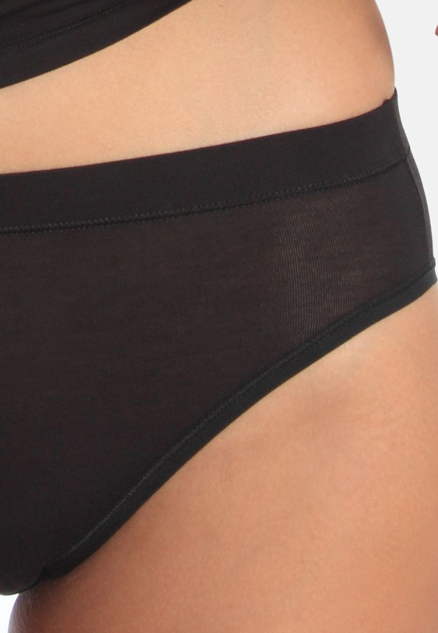 Mini Slip aus angenehm weichem, anschmiegsamem Modal. Die schlichte, sportive Schnittform sorgt für einen angenehmen Tragekomfort.Mini SlipAus angenehm weicher ModalAnschmiegsamSchlichte , sportive SchnittformAngenehmer TragekomfortLeibhöhe: normalWaschen