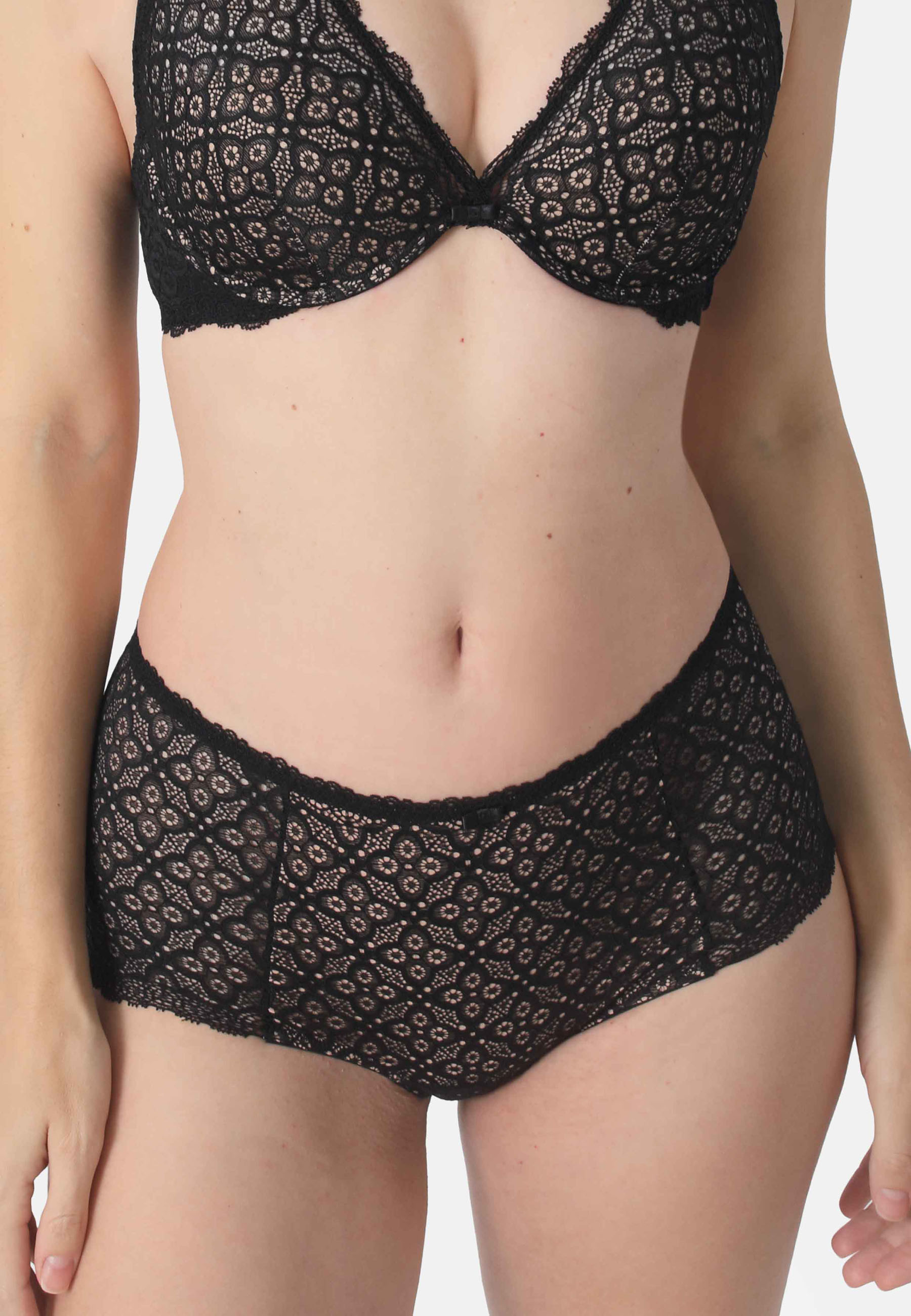 35448S31400036 - black
